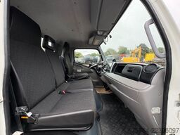 FUSO Canter 7C18 Unsinn Abrollkipper mit Container!