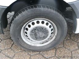 MERCEDES-BENZ 213 CDI Sprinter 4x2, 3. Sitz, Trennwand, Klima