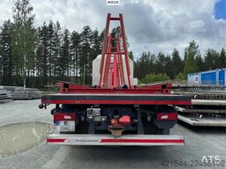 Scania R580 8x2 flatbed truck