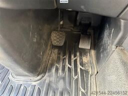 Mercedes-Benz Actros 2551