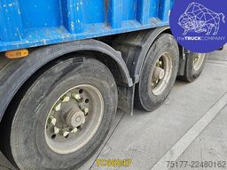 Kaiser benne transport ferrail