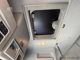 Mercedes-Benz Atego  1527 großes Haus 1Liege StHz Curtainsider
