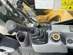 Caterpillar 323D3