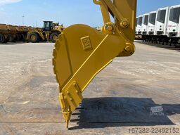 Caterpillar 323D3