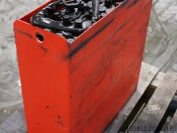 GRUMA 24 Volt 2 PzV 200 Ah