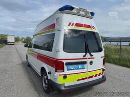 VW VW T6.1, 2.0 TDI, mit Rampe, Trage und Sessel