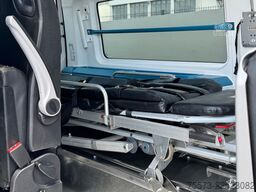 VW VW T6.1, 2.0 TDI, mit Rampe, Trage und Sessel
