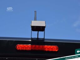 BRIAN JAMES TRAILERS Race Transporter 7 extra Hoch Solar Kamera