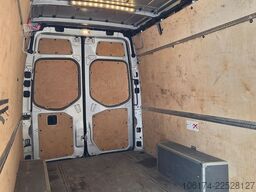 MERCEDES-BENZ 317 CDI Sprinter Lang & Hoch Maxi AHK in Silber