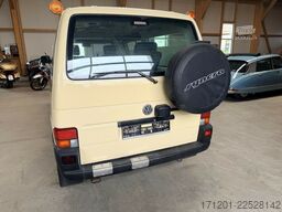 VW T4 2.5 KAT Syncro 4x4 lang 1. Hand!