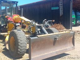 NEW HOLLAND F 156.6  A Grader