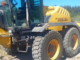 NEW HOLLAND F 156.6  A Grader