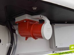 SCHMITZ CARGOBULL ThermoKing SLXi300 Doppelstock LED Ferry Lashing