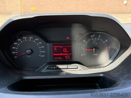 Peugeot Partner 1.5 BlueHDI Pro