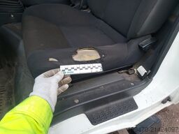 Isoli PNT220NLX on Nissan NT400