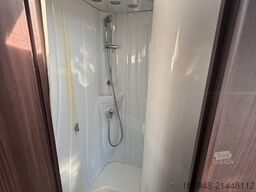 BÜRSTNER Nexxo T 690 