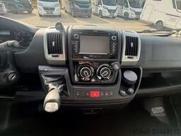 BÜRSTNER Nexxo T 690 