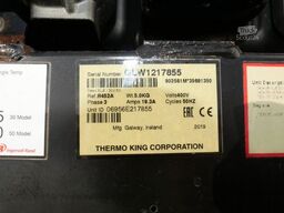 SCHMITZ CARGOBULL SKO 24/ SLXi300/ DS / BLUMEN / TRENNWAND/BI TEMP