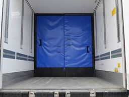 SCHMITZ CARGOBULL SKO 24/ SLXi300/ DS / BLUMEN / TRENNWAND/BI TEMP