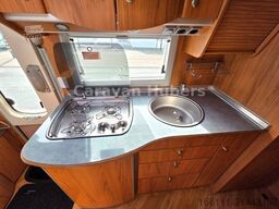 BÜRSTNER Elegance I 690 - Hub/Festbett -