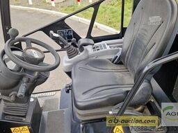 JCB 403 AGRI