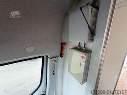 IVECO Daily 70c18 HiMatic Luft, Euro6, Lbw. Koffer