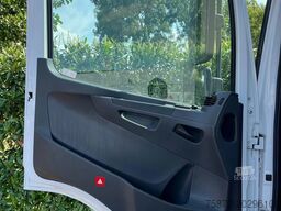 Mercedes-Benz Atego 916