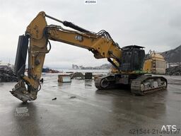 CAT 352 UHD