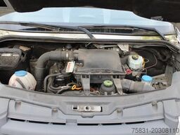 VOLKSWAGEN Crafter 2.5 TDI Kasten 3,5 t + AHK, Klima,