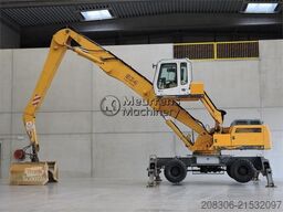 LIEBHERR A934B