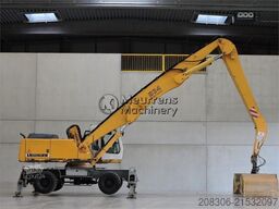 LIEBHERR A934B