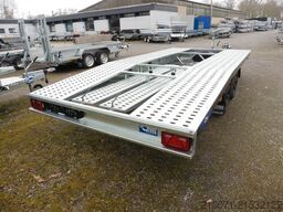 BLYSS Autotransporter 450x210cm 2700kg zGG