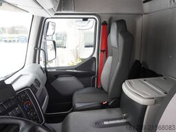 Renault D280 16T / Box truck 18 EPAL / Tail lift