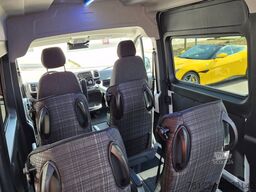 FIAT Fiat Ducato 9 Sitzer Systemboden Rolli Stock
