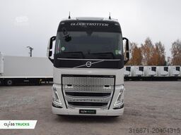 VOLVO FH 460 Globetrotter XL i-Save SideSkirts