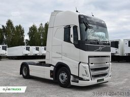 VOLVO FH 460 Globetrotter XL i-Save SideSkirts