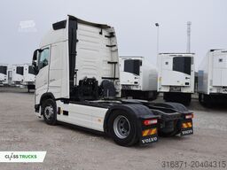 VOLVO FH 460 Globetrotter XL i-Save SideSkirts