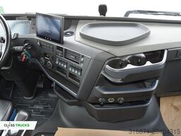 VOLVO FH 460 Globetrotter XL i-Save SideSkirts