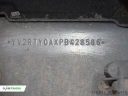 VOLVO FH 460 Globetrotter XL i-Save SideSkirts