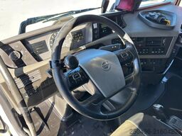 Volvo FH 500 6x4 FOR SALE AS CHASSIS / GLOBE XL / RET...