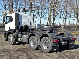 Iveco T-Way AT720T43TH AT ADR Tractor Head (10 units)