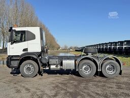 Iveco T-Way AT720T43TH AT ADR Tractor Head (10 units)