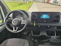 MERCEDES-BENZ SPRINTER 317 Bakwagen Laadklep!