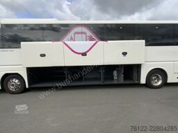 MAN R 10 Lions Coach C