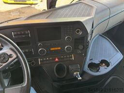 MERCEDES-BENZ Actros 1851 4x2