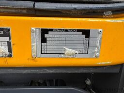 RENAULT Kerax 410 6x4 HMF1820-7 **38'000KM**