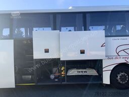 MAN R 09 Lions Coach C