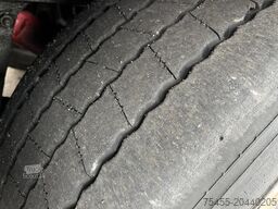 SCHMITZ CARGOBULL SCB*S3B - Dhollandia 2.000kg - 65.132