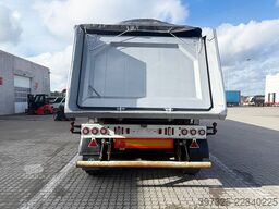 Kel-Berg 4 axle Tipper / Alukastenmulde Kipper 37m3