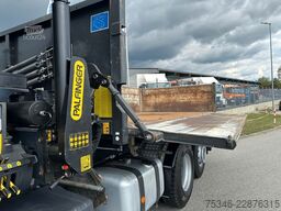 MERCEDES-BENZ Arocs 2545 Kipper/Kran/6x4-4/Lenkachse/128 tkm